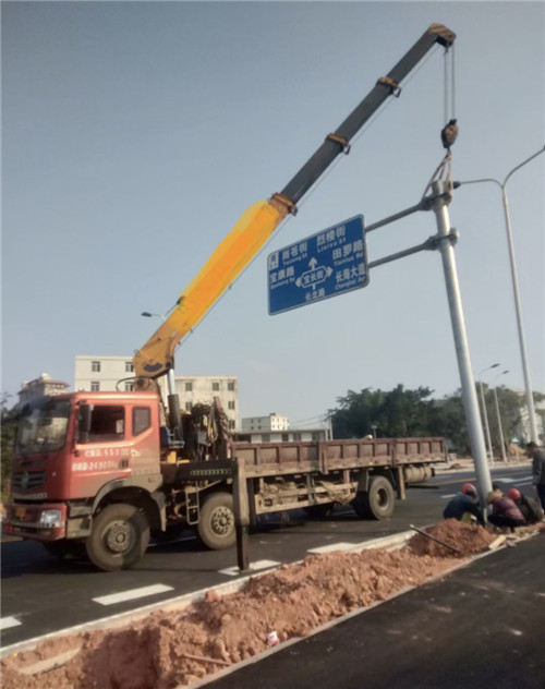 忻府区设备吊装租赁吊车要用多大吊车